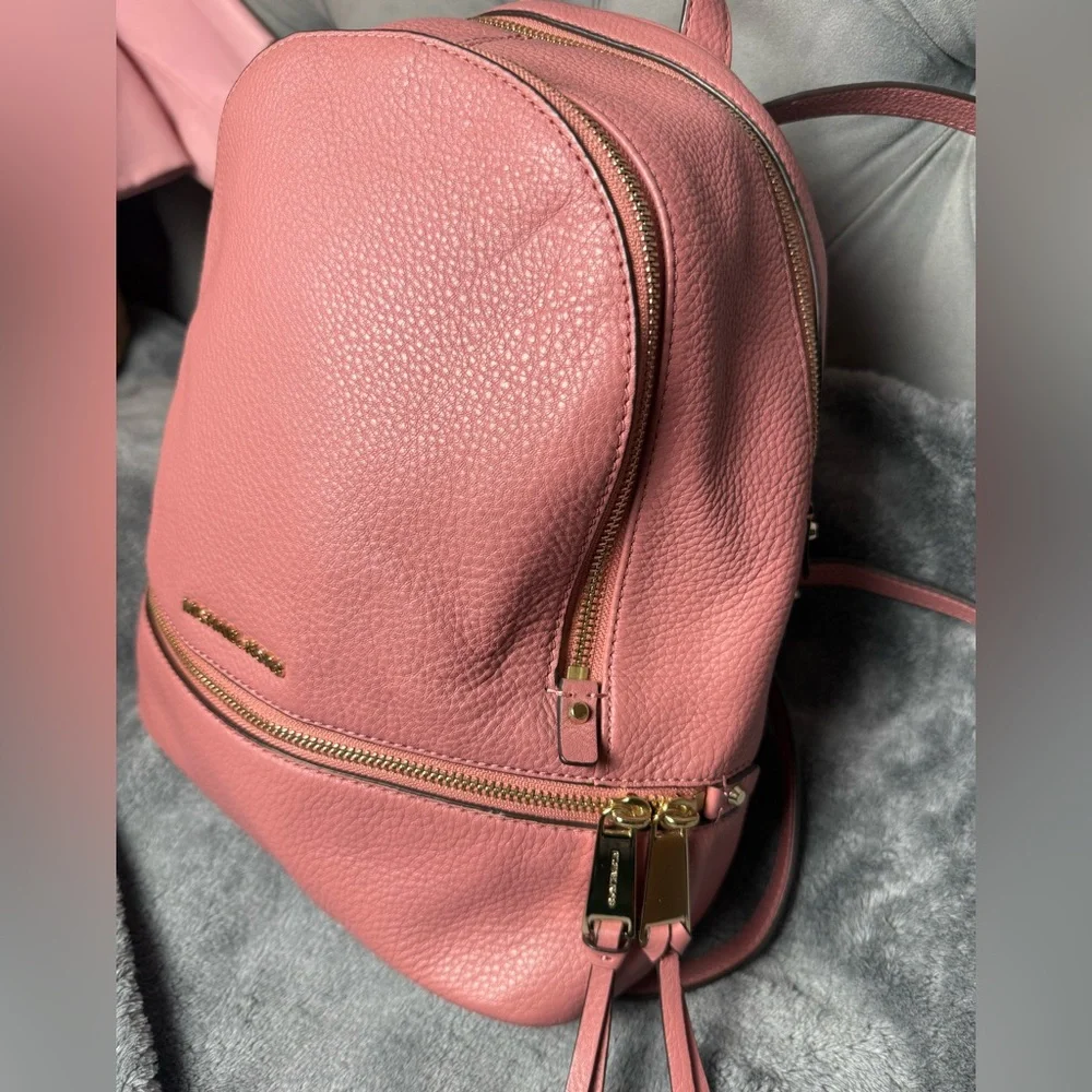 MICHAEL Michael Kors Rhea Zip Medium Backpack‎